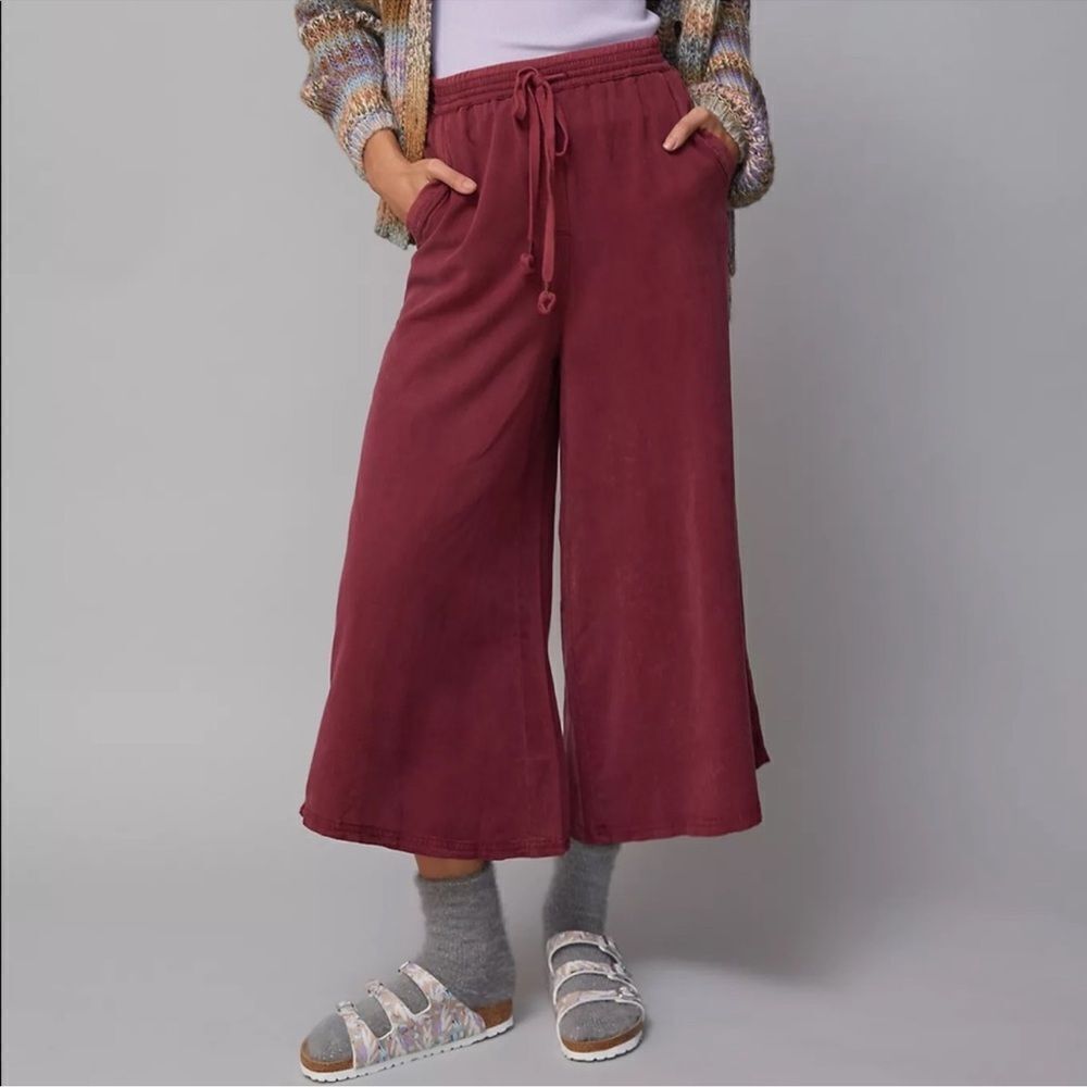 Anthropologie Wide-Leg Cropped Pants in Deep Burgundy